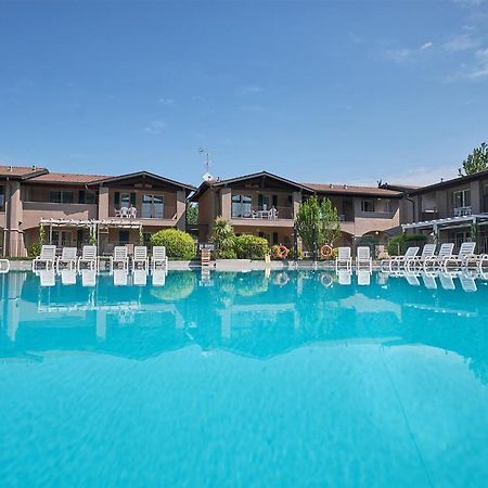 Villaggio Turistico Lugana Marina Sirmione Buitenkant foto