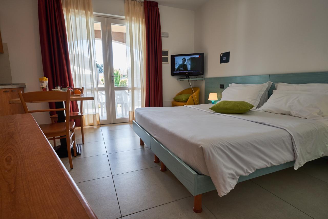 Villaggio Turistico Lugana Marina Sirmione Buitenkant foto