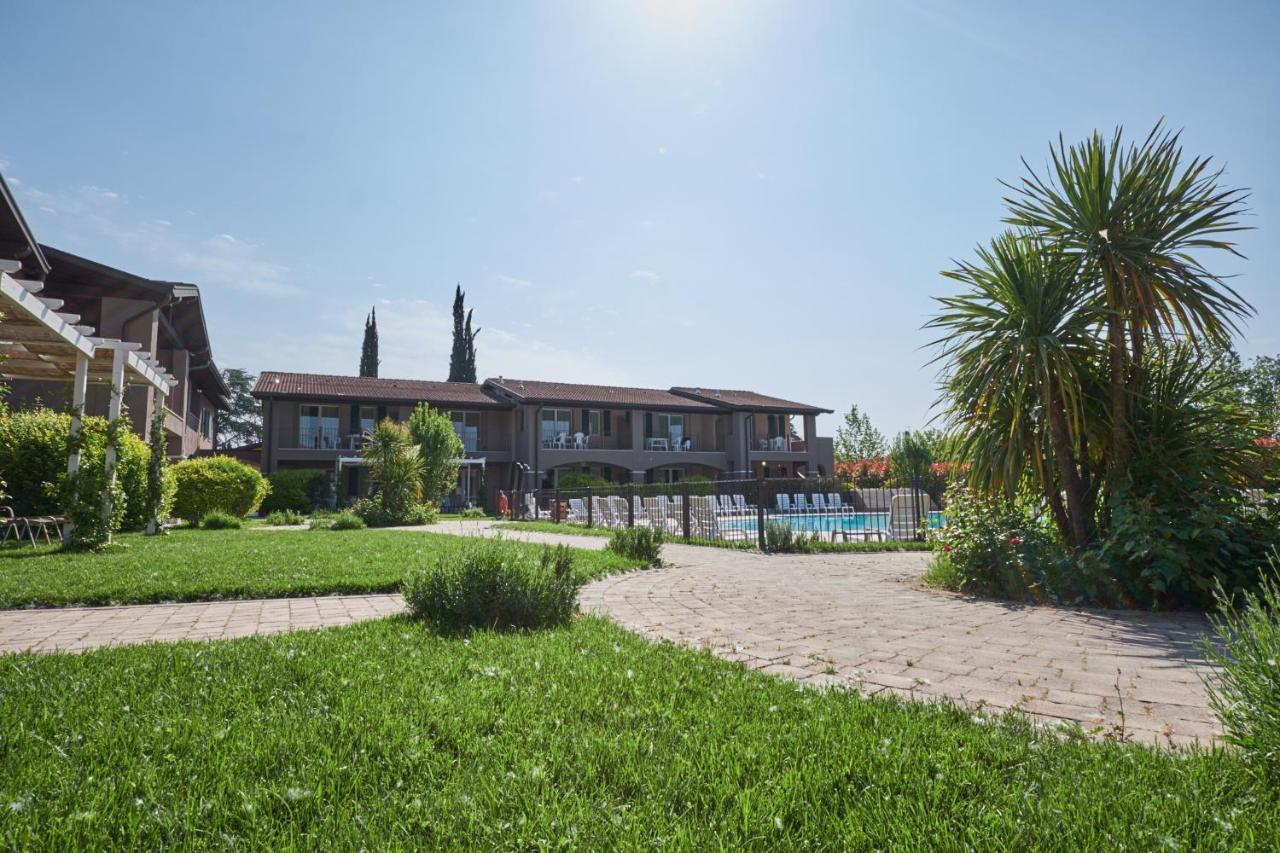 Villaggio Turistico Lugana Marina Sirmione Buitenkant foto
