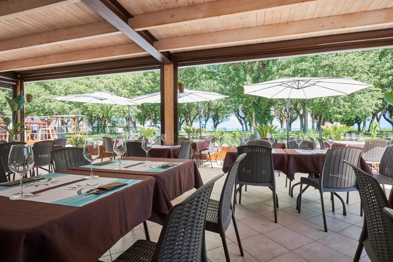 Villaggio Turistico Lugana Marina Sirmione Buitenkant foto